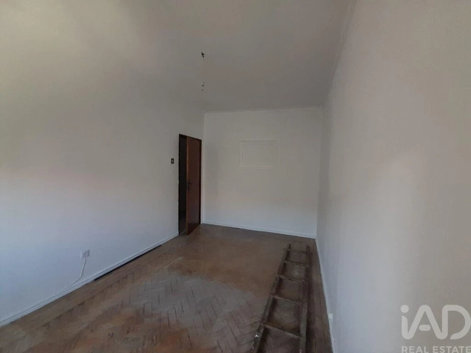Apartamento T2 para Venda em Odivelas Foto 15