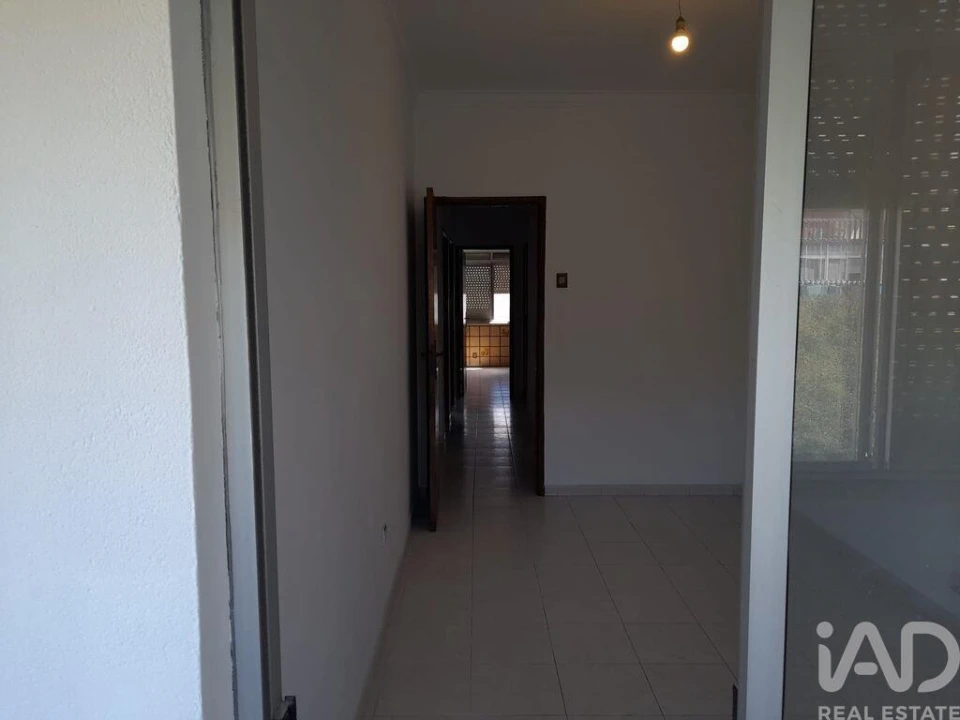 Apartamento T2 para Venda em Odivelas Foto 7