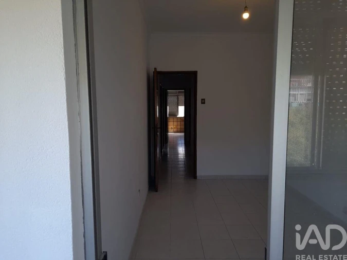 Apartamento T2 para Venda em Odivelas Foto 7