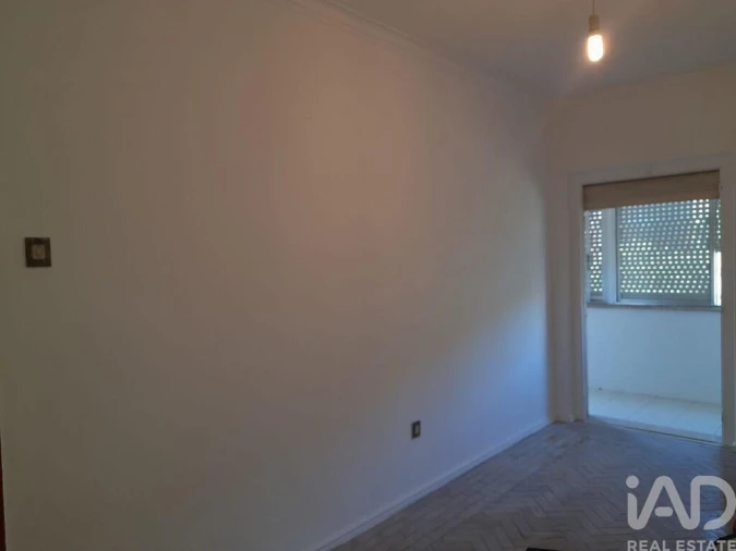 Apartamento T2 para Venda em Odivelas Foto 12