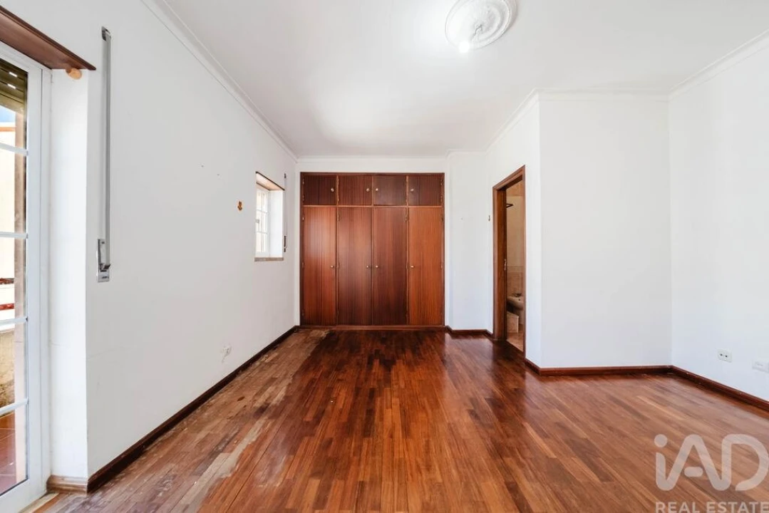 Apartamento T3 para Venda em Cadaval e Pêro Moniz Foto 19