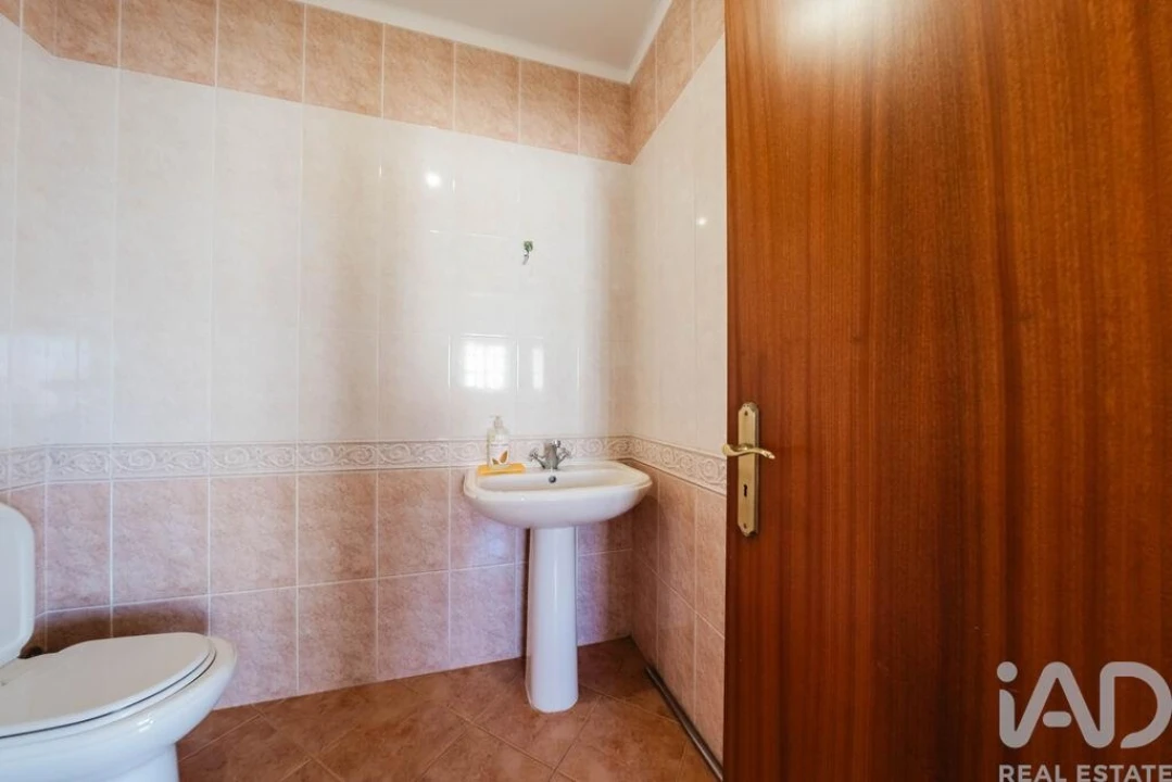 Apartamento T3 para Venda em Cadaval e Pêro Moniz Foto 21
