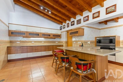 Moradia T7 para Venda em Silves
