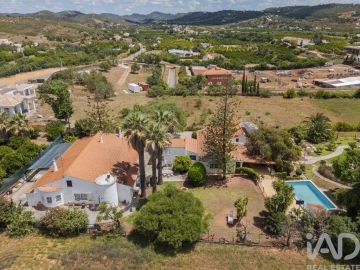 Moradia T7 para Venda em Silves
