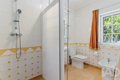 Moradia T7 para Venda em Silves