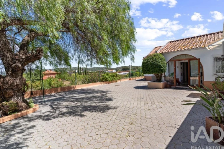 Moradia T7 para Venda em Silves Foto 5
