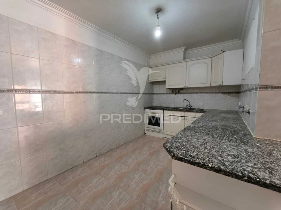 Apartamento T2 para Venda em Algueirão-Mem Martins Foto 6