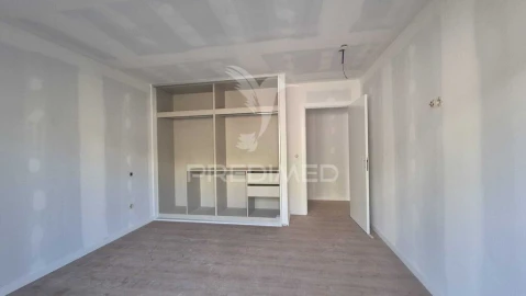 Apartamento T3 para Venda em Azias