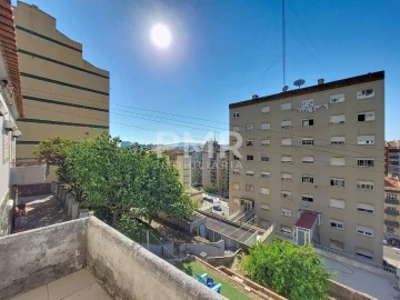 Moradia T3 para Venda em Agualva e Mira-Sintra