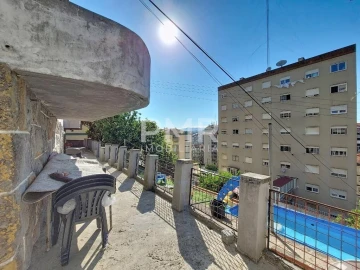 Moradia T3 para Venda em Agualva e Mira-Sintra