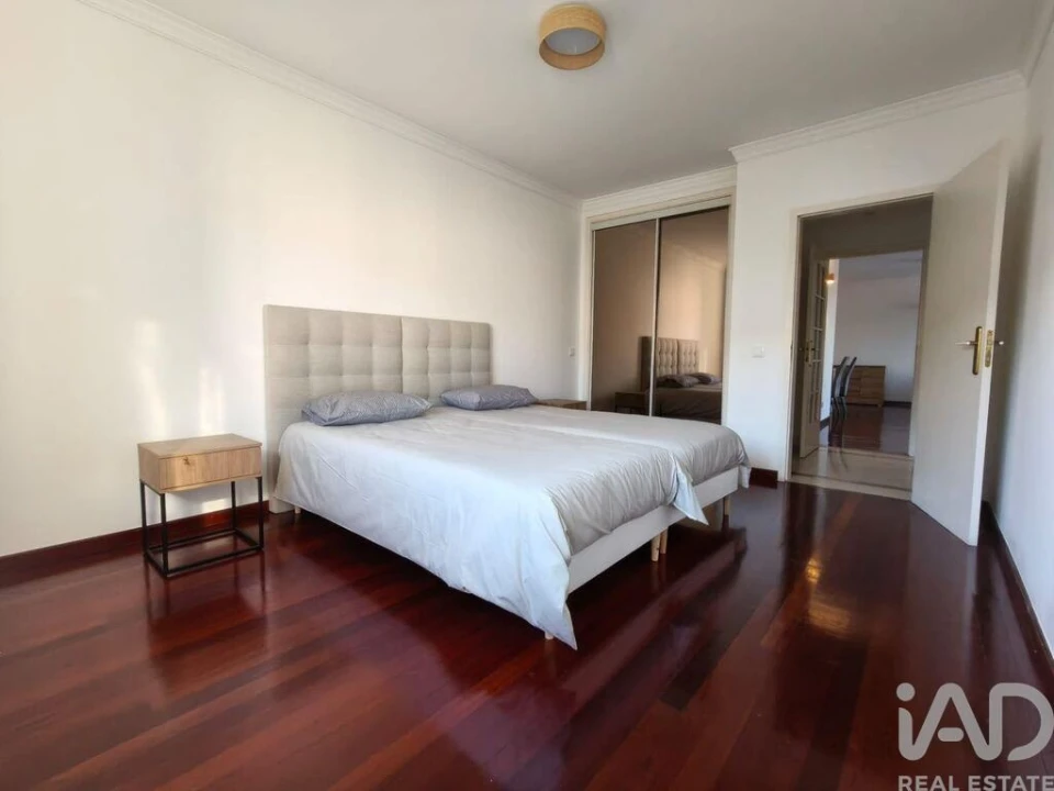 Apartamento T2 para Arrendamento em Funchal (Santa Maria Maior) Foto 6