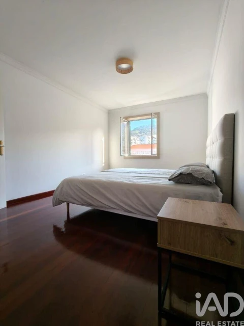 Apartamento T2 para Arrendamento em Funchal (Santa Maria Maior)