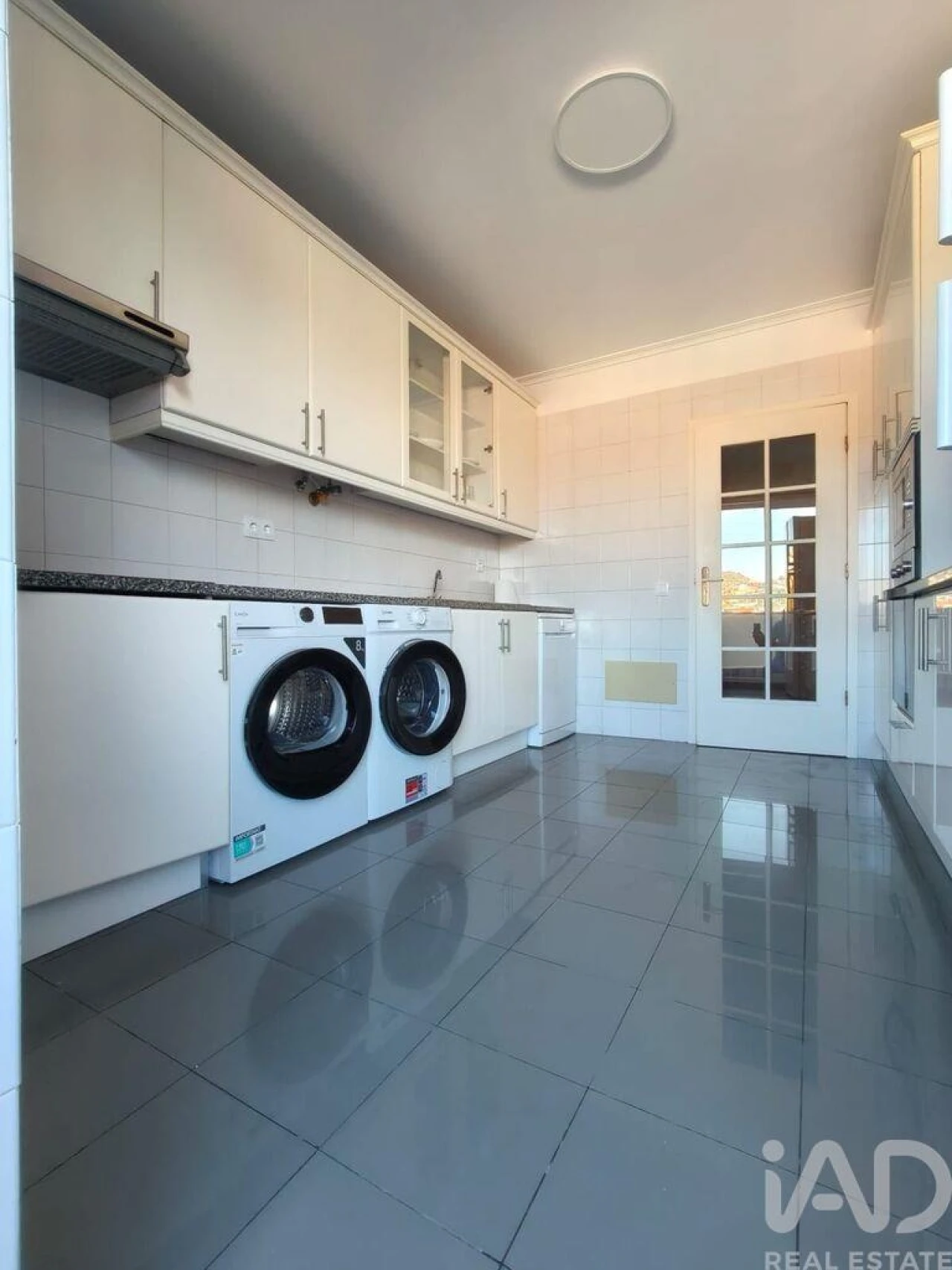 Apartamento T2 para Arrendamento em Funchal (Santa Maria Maior) Foto 9