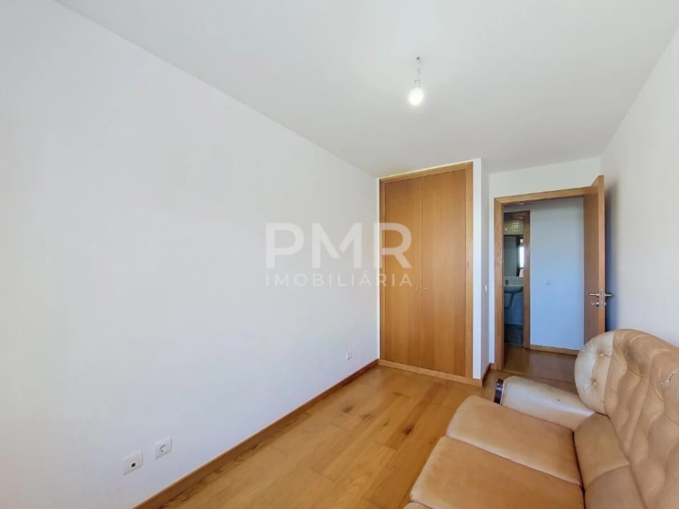 Apartamento T3 para Arrendamento em Marvila Foto 13