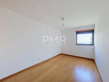 Apartamento T3 para Arrendamento em Marvila