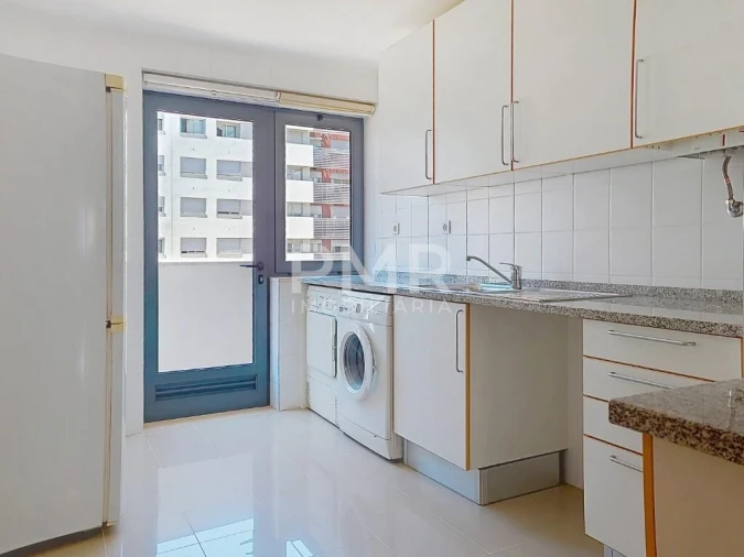 Apartamento T3 para Arrendamento em Marvila Foto 18