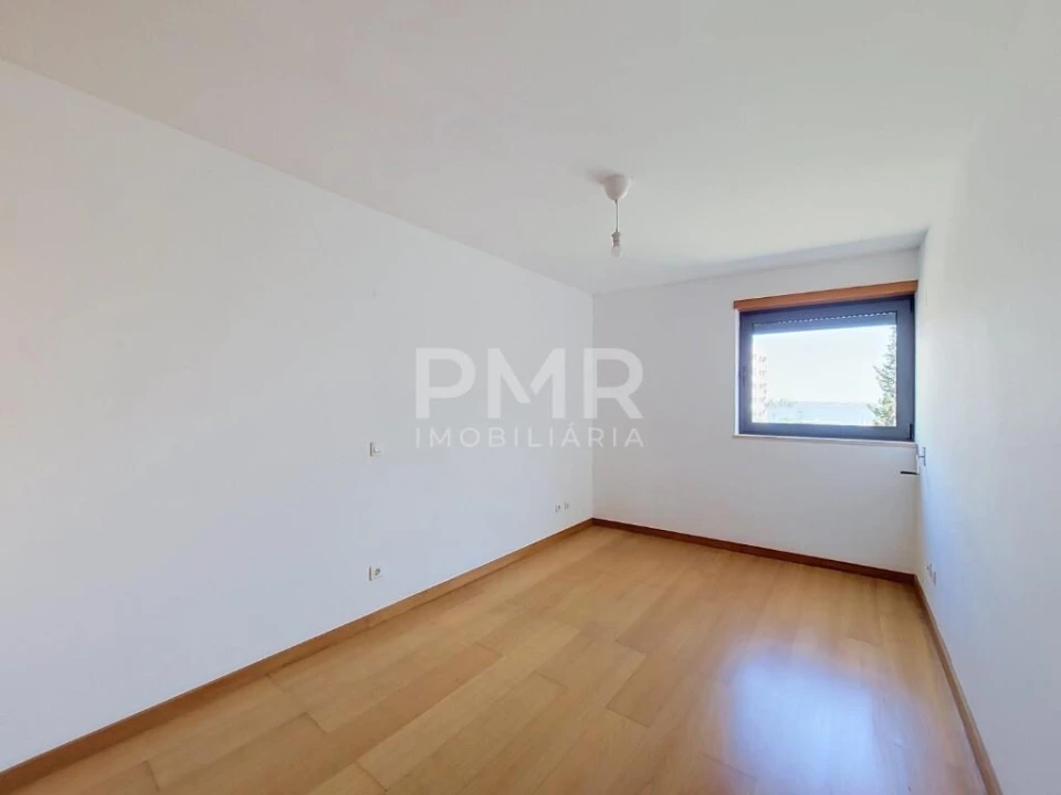 Apartamento T3 para Arrendamento em Marvila Foto 6