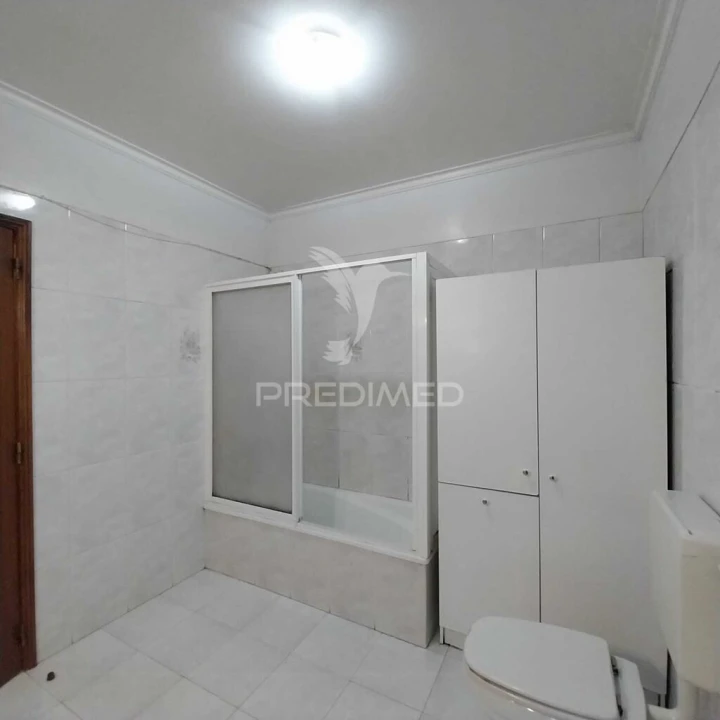 Apartamento T2 para Venda em Algueirão-Mem Martins Foto 19