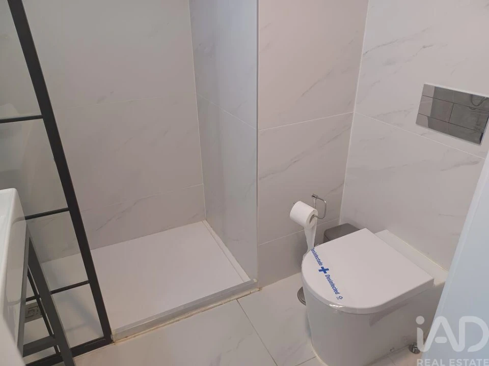 Apartamento T1 para Arrendamento em Estrela Foto 7