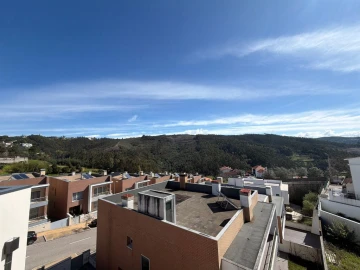 Moradia T5 para Venda em Santo Antonio dos Olivais