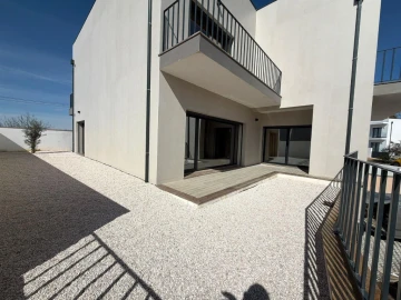 Moradia T5 para Venda em Santo Antonio dos Olivais