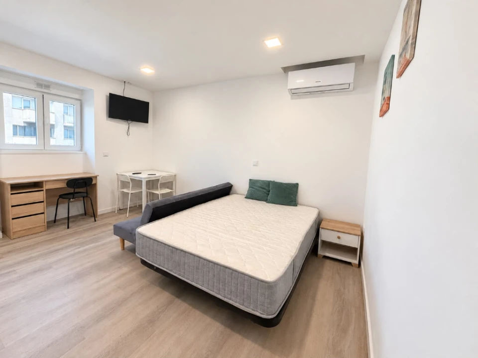 Apartamento T3 para Venda em Santo Antonio dos Olivais Foto 5
