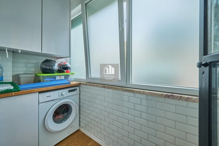 Apartamento T1 para Venda em Costa da Caparica Foto 14