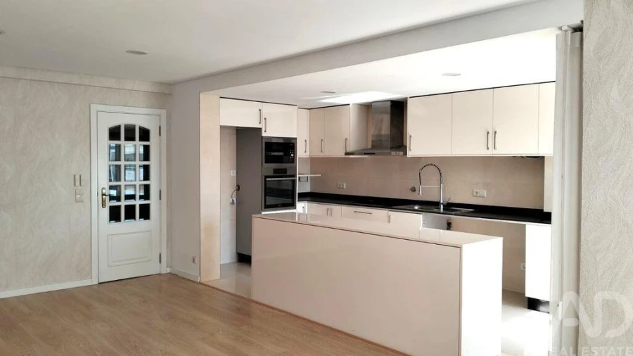 Apartamento T4 para Venda em Gafanha da Nazaré Foto 7