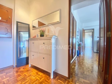 Apartamento T3 para Venda em Santa Iria de Azoia, São João da Talha e Bobadela