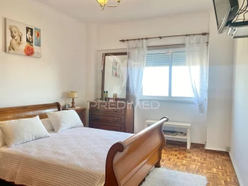 Apartamento T3 para Venda em Santa Iria de Azoia, São João da Talha e Bobadela