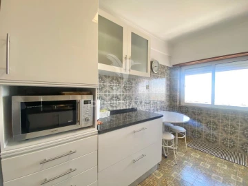 Apartamento T3 para Venda em Santa Iria de Azoia, São João da Talha e Bobadela