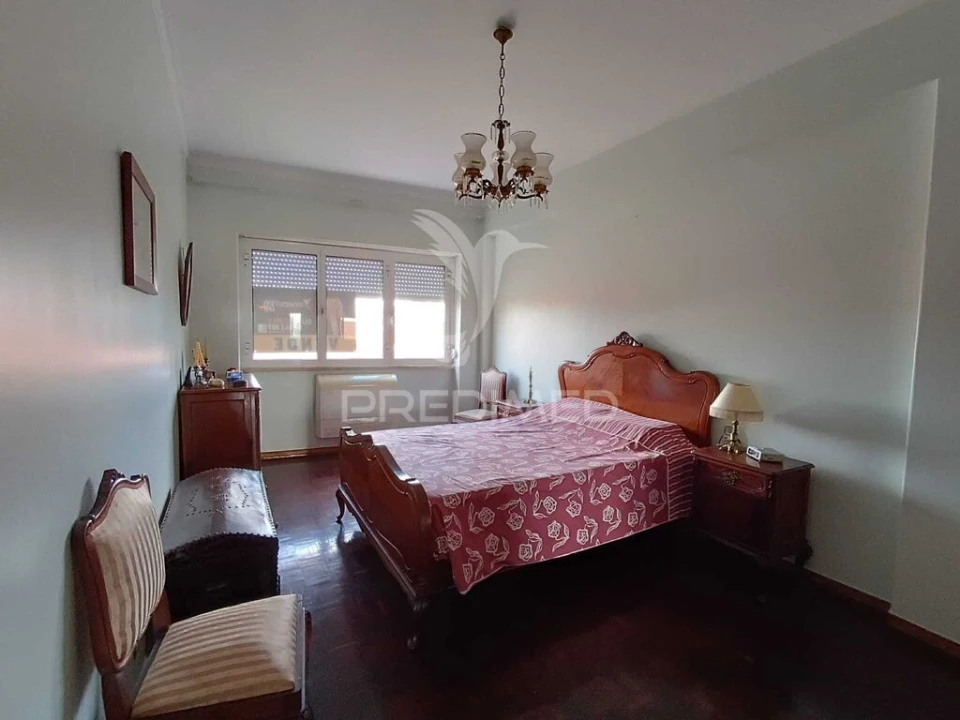 Apartamento T4 para Venda em Queluz e Belas Foto 17