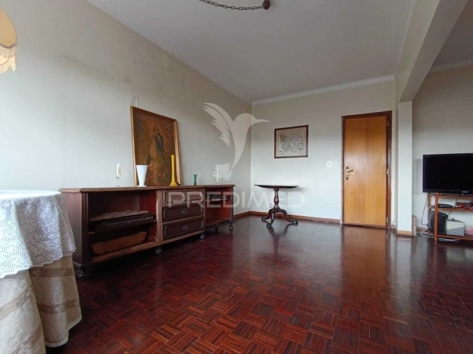 Apartamento T4 para Venda em Queluz e Belas Foto 4