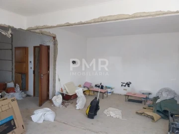 Apartamento T3 para Venda em Benfica