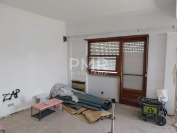 Apartamento T3 para Venda em Benfica