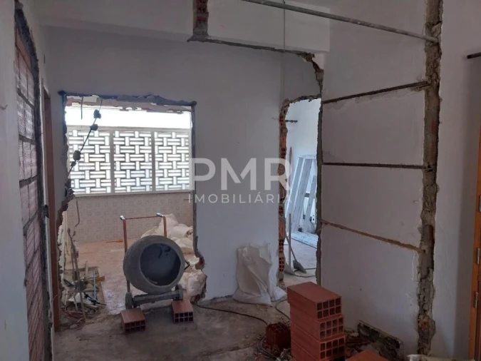 Apartamento T3 para Venda em Benfica Foto 4