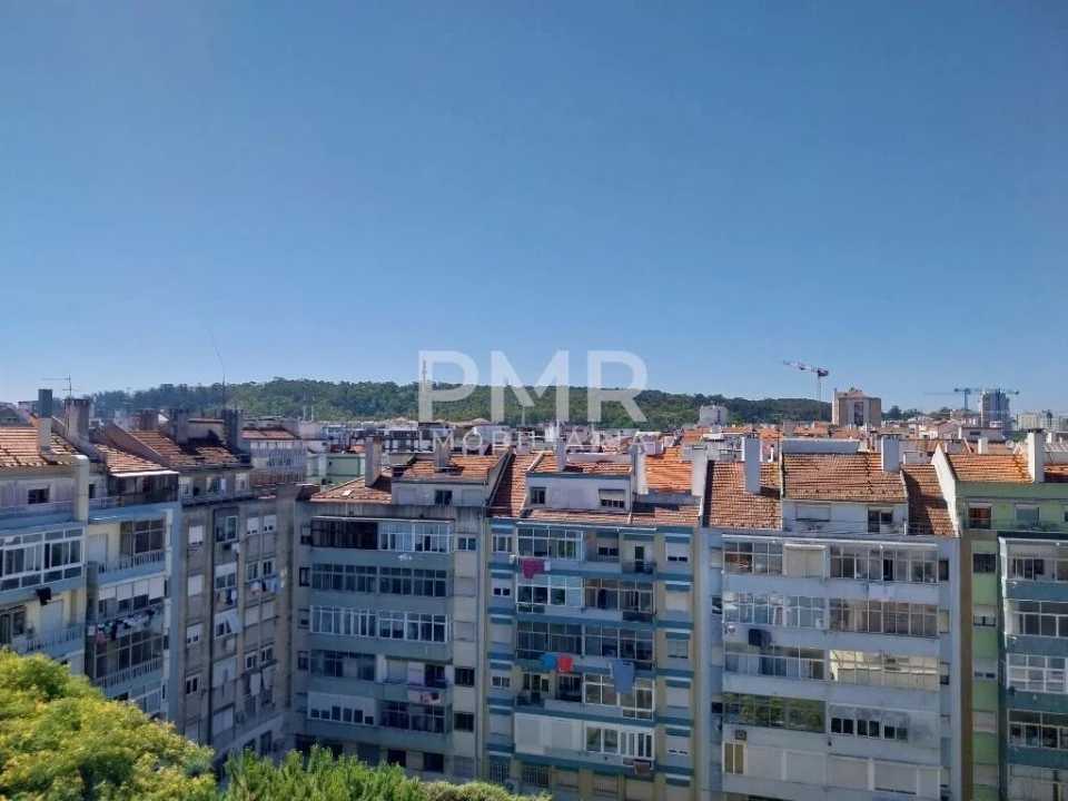 Apartamento T3 para Venda em Benfica Foto 1