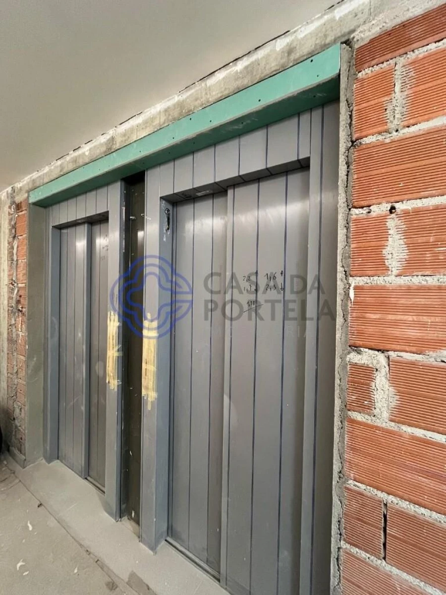 Apartamento T2 para Venda em Santa Marinha e São Pedro da Afurada Foto 31