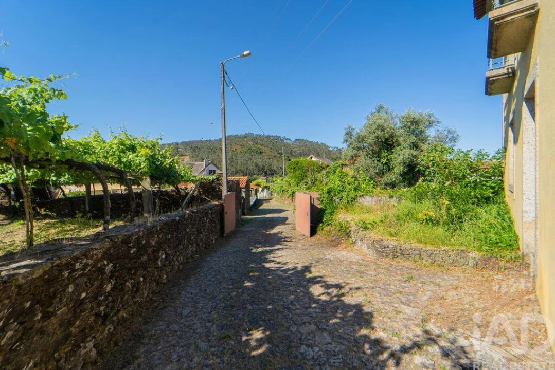 Moradia T5 para Venda em Gondar e Orbacém Foto 6