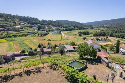 Moradia T5 para Venda em Gondar e Orbacém
