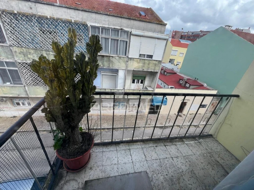 Apartamento T2 para Venda em Almada, Cova da Piedade, Pragal e Cacilhas Foto 7