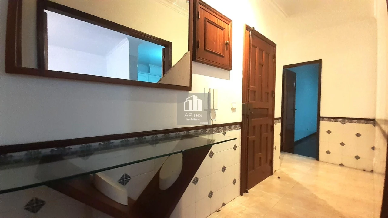 Apartamento T2 para Venda em Algueirão-Mem Martins Foto 19