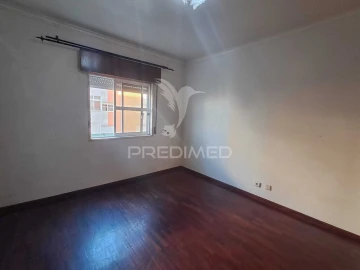 Apartamento T2 para Venda em Algueirão-Mem Martins