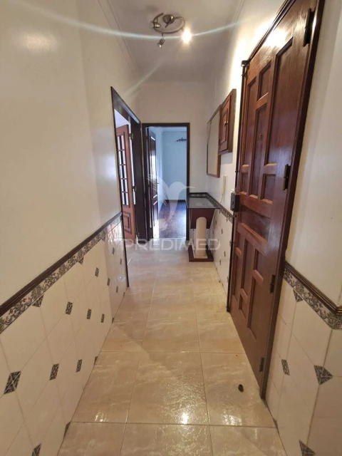 Apartamento T2 para Venda em Algueirão-Mem Martins