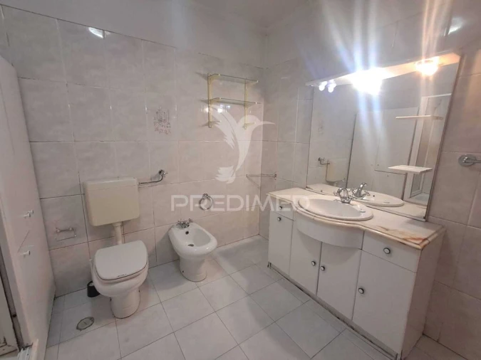 Apartamento T2 para Venda em Algueirão-Mem Martins Foto 19