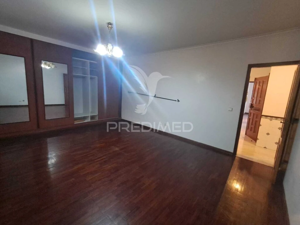 Apartamento T2 para Venda em Algueirão-Mem Martins Foto 12