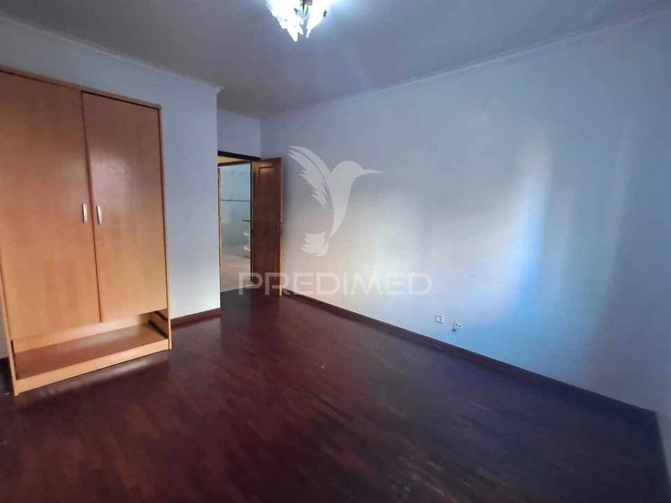 Apartamento T2 para Venda em Algueirão-Mem Martins Foto 13