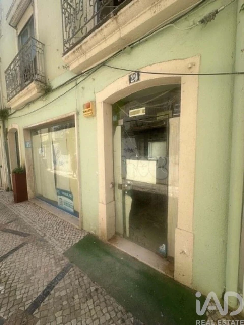 Loja para Venda em União das Freguesias de Setúbal