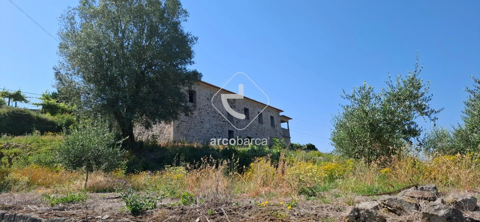Quinta T4 para Venda em Bárrio e Cepões Foto 5