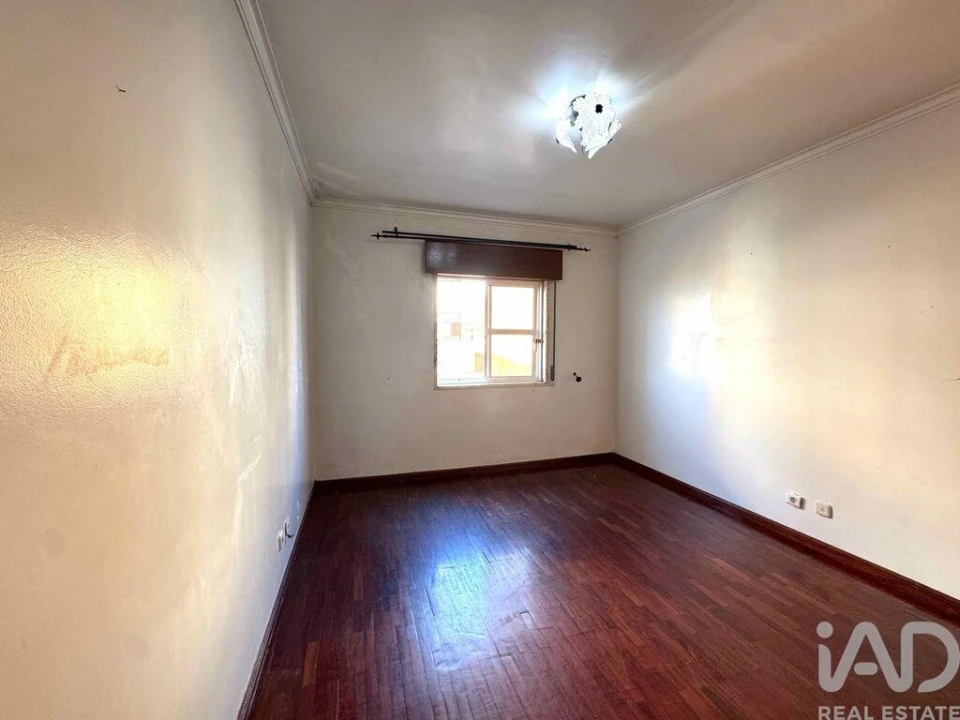 Apartamento T2 para Venda em Algueirão-Mem Martins Foto 16